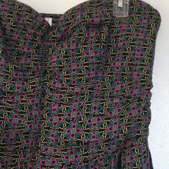 Cute patterned strapless dress - Picture 2 of 6